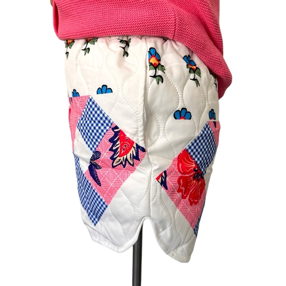 New Quilted Design Print Shorts White Pink Blue Sz S - Picture 6 of 10